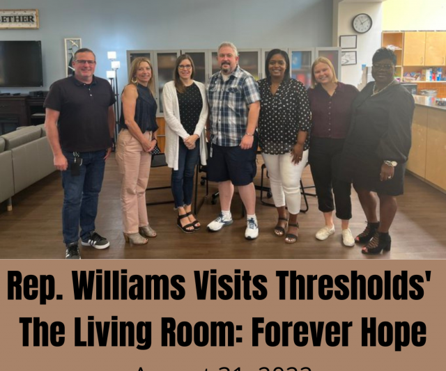 Rep. Ann Williams Visits Thresholds’ The Living Room Program